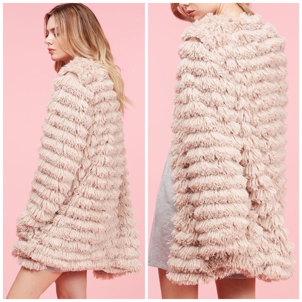1left. Large. Beige faux fur open front jacket - Picture 2 of 2